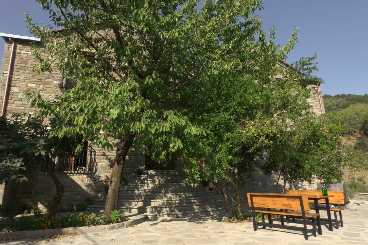 Chri Chri Guesthouse Përmet Exterior foto
